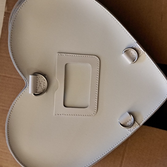 NWT DOC MARTEN WHITE HEART LEATHER BACKPACK LARGE - Picture 8 of 8
